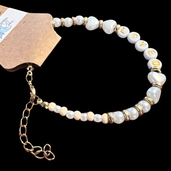 Glass Pearl Beads, Bare Wood Beads and Gold Tone Clasp Bracelet "Loved" - Picture 1 of 2